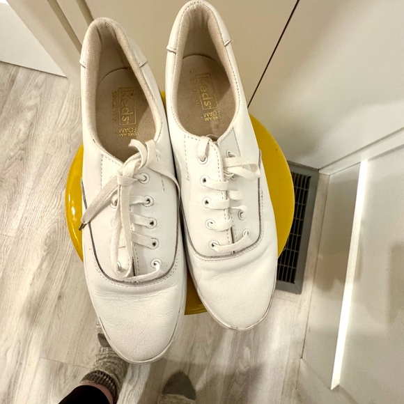 Ladies white Keds platform memory lace up leather shoes - Picture 2 of 3